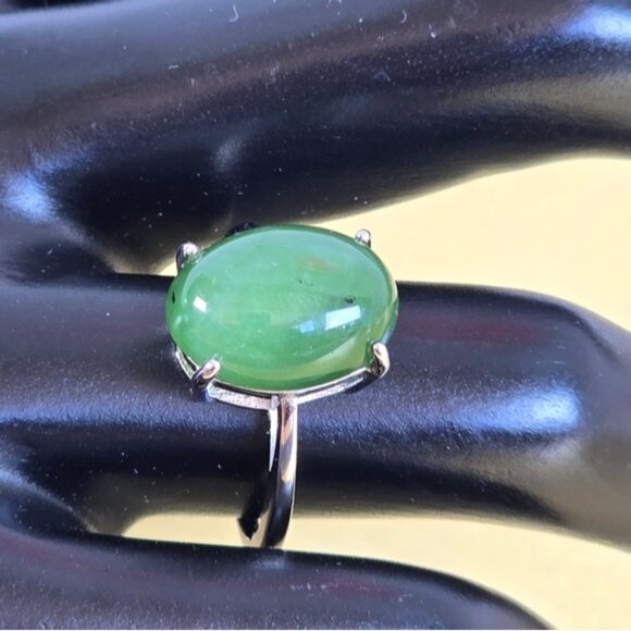 925 Sterling Silver Ring with Natural Jade 10x13mm Gemstone - Picture 8 of 10